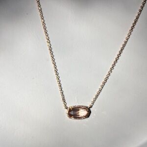 Elegant Gold Necklace with Pink Gemstone